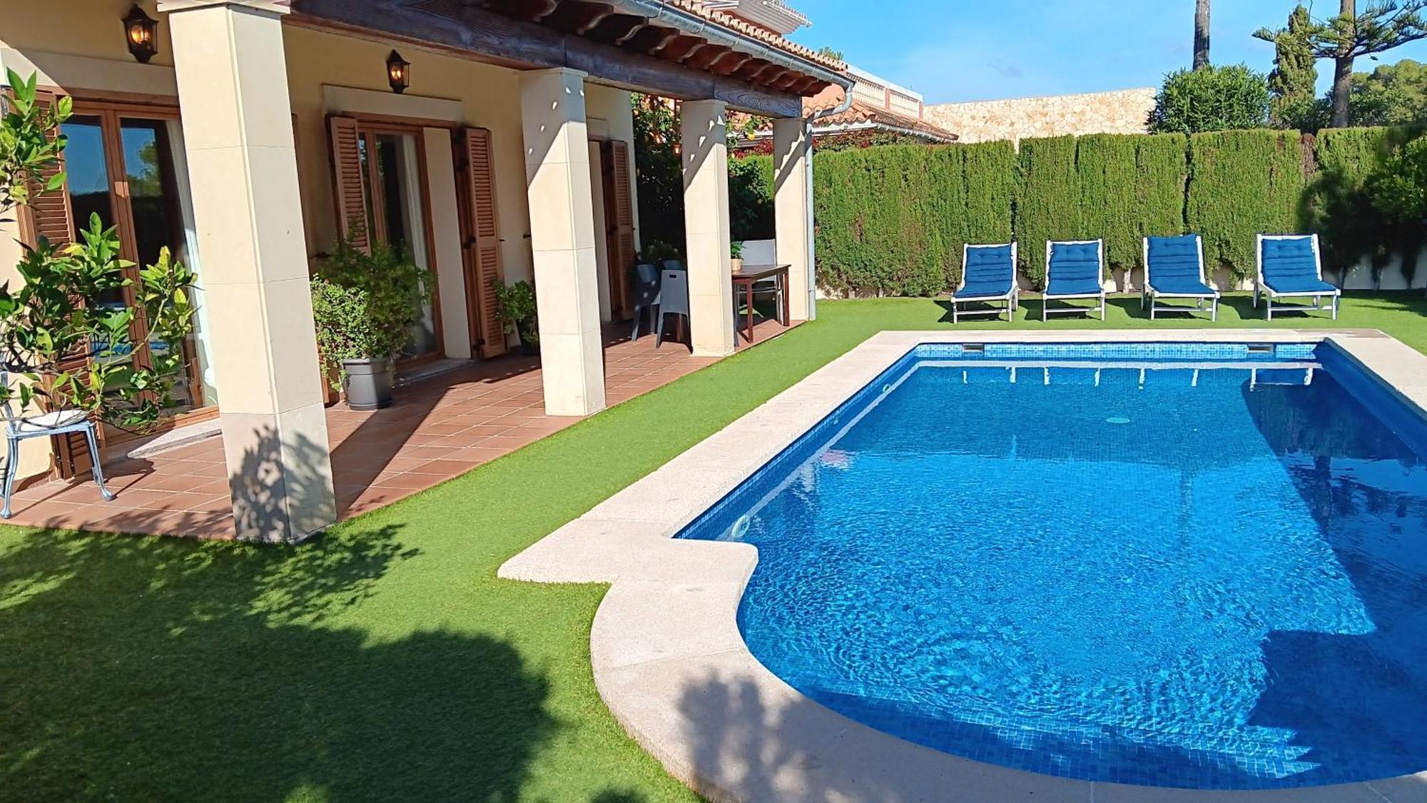 Villa Puerto Adriano El Toro  Exterior photo
